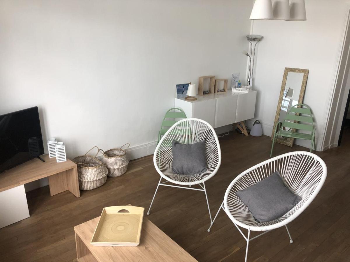 Villa Les Fleurs Appartement En Front De Mer Мер-ле-Бен Екстериор снимка