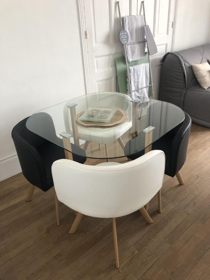 Villa Les Fleurs Appartement En Front De Mer Мер-ле-Бен Екстериор снимка