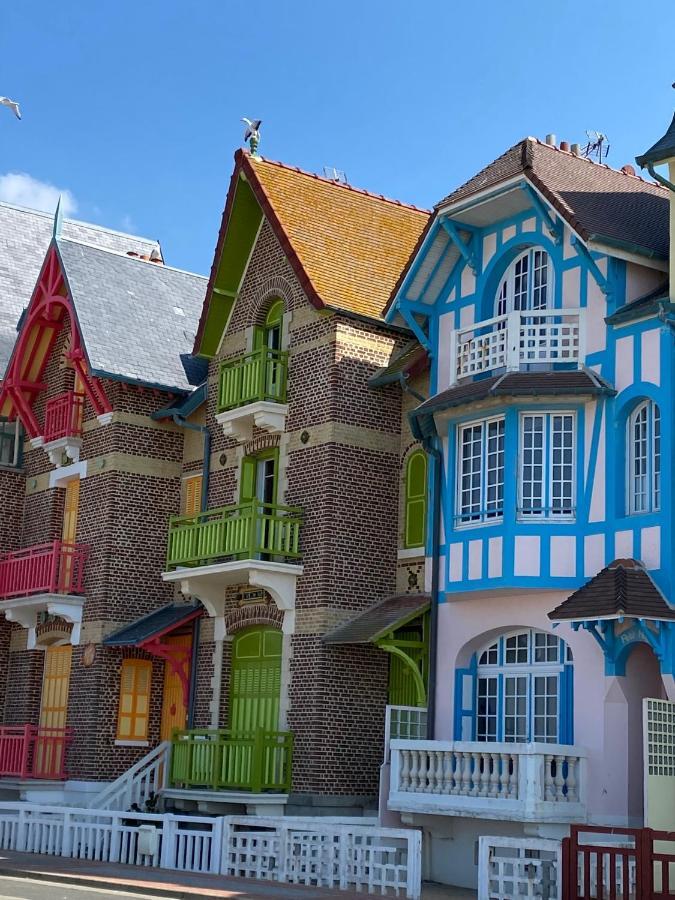 Villa Les Fleurs Appartement En Front De Mer Мер-ле-Бен Екстериор снимка